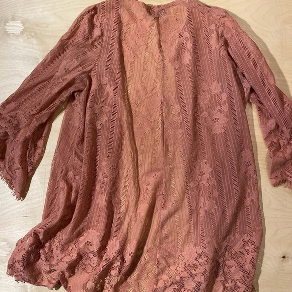 Inner Circle Lacy Cardigan size Large (HS) - Picture 7 of 8